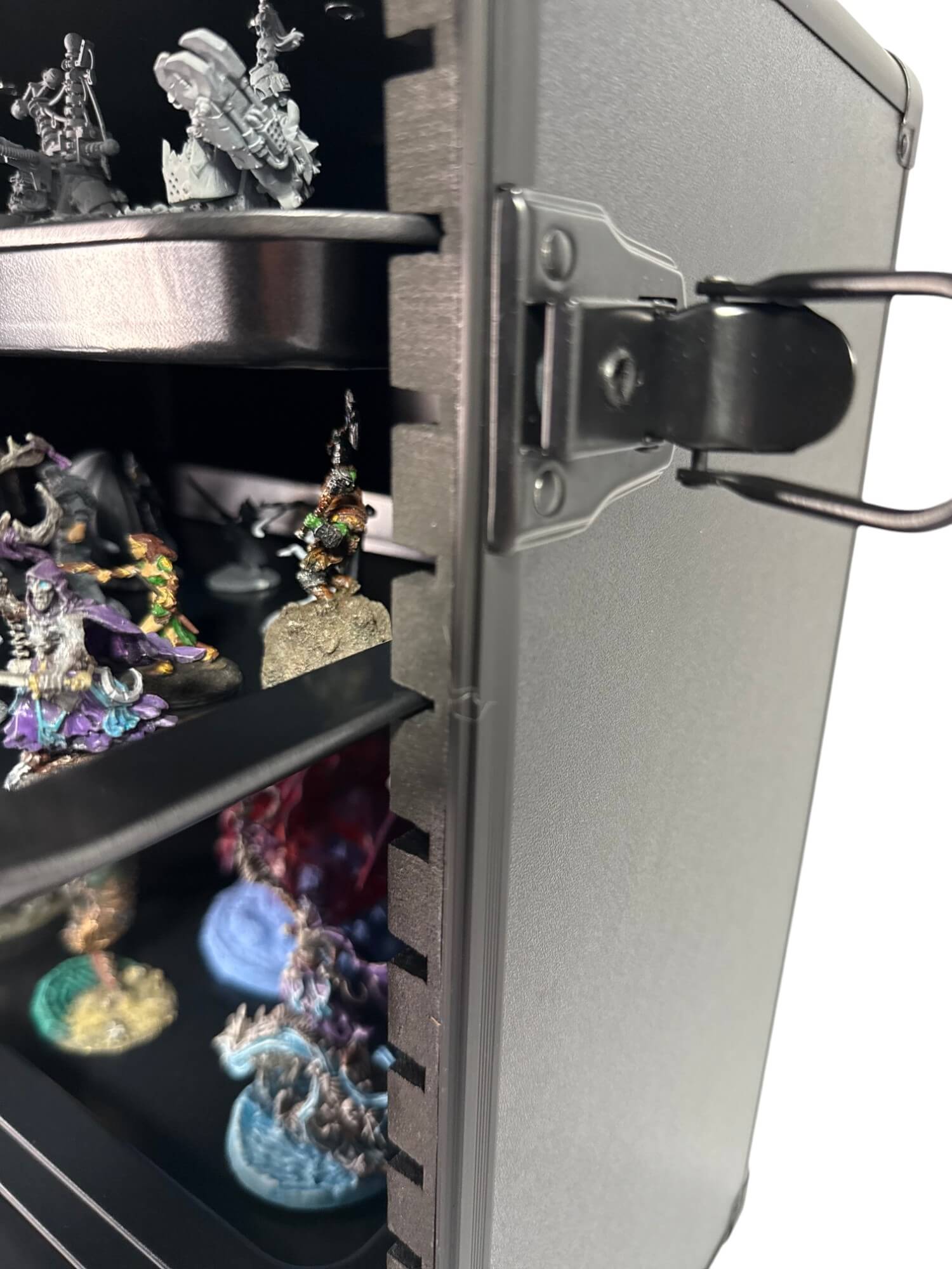 EVORETRO Aluminum Miniatures Display Case with 5 Magnetic Trays - Jack Righteous