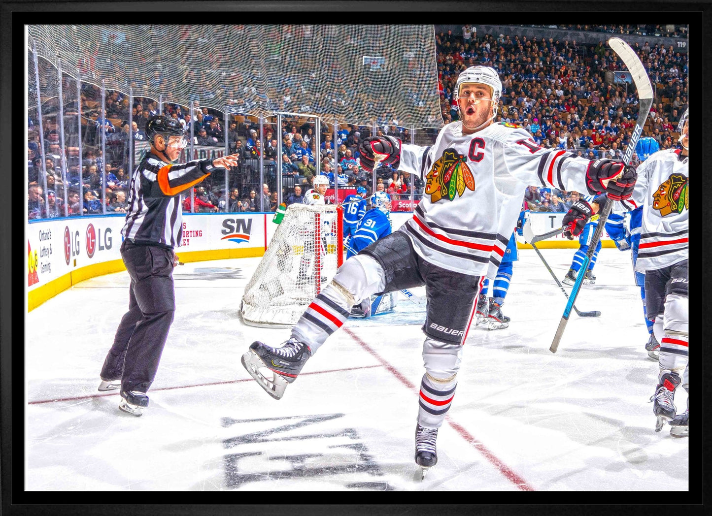Jonathan Toews Chicago Blackhawks Framed 20x29 Goal Celebration Canvas - Jack Righteous