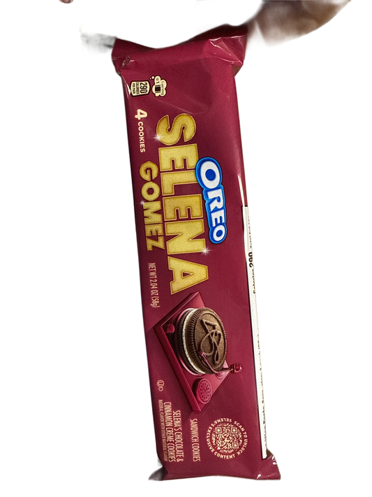 Oreo Selena Gomez Chocolate and Cinnamon Cream Cookies 58G - U.S Edition