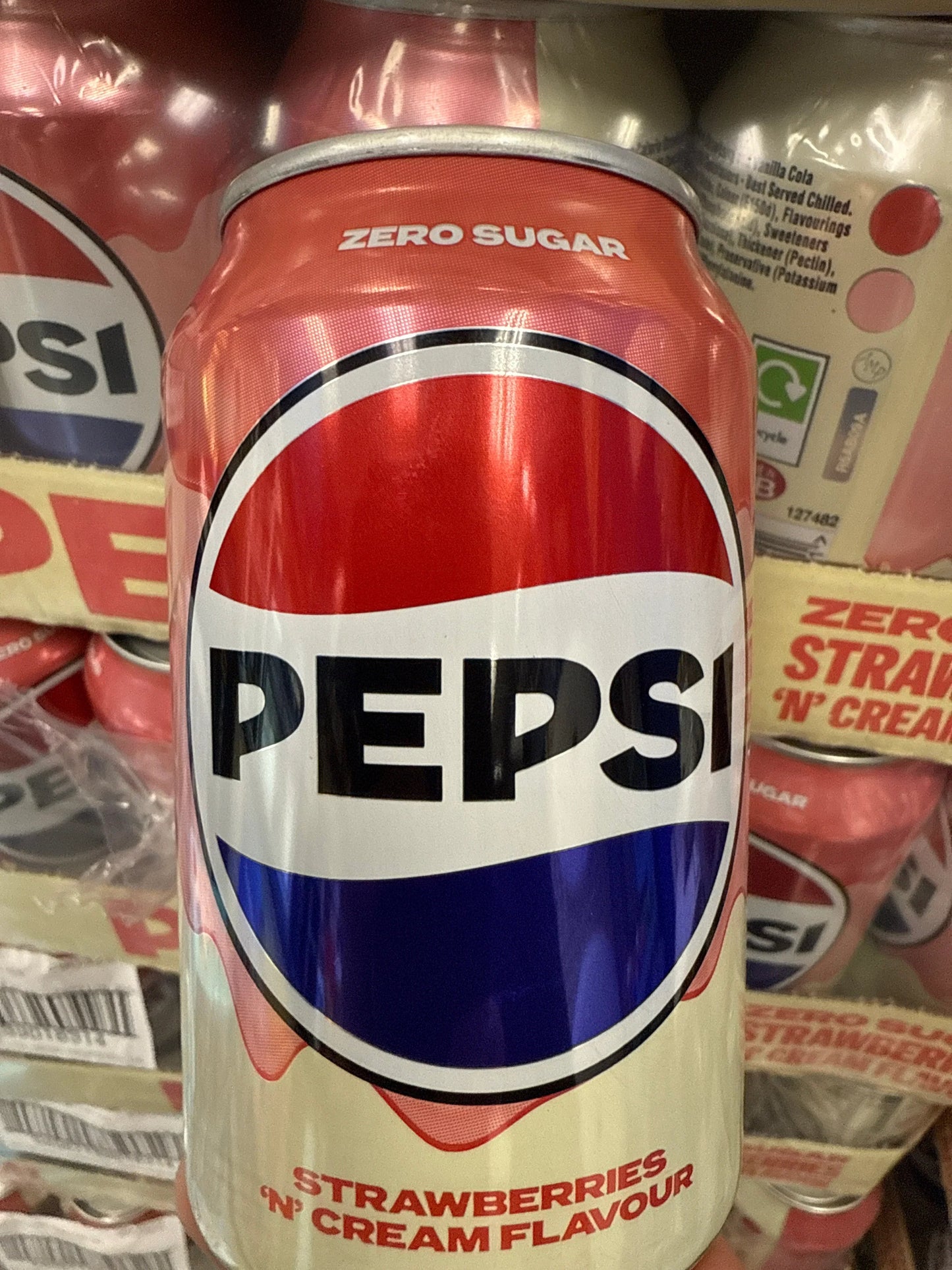 Pepsi Zero Sugar Strawberries N' Cream Can 330ML - U.K Edition