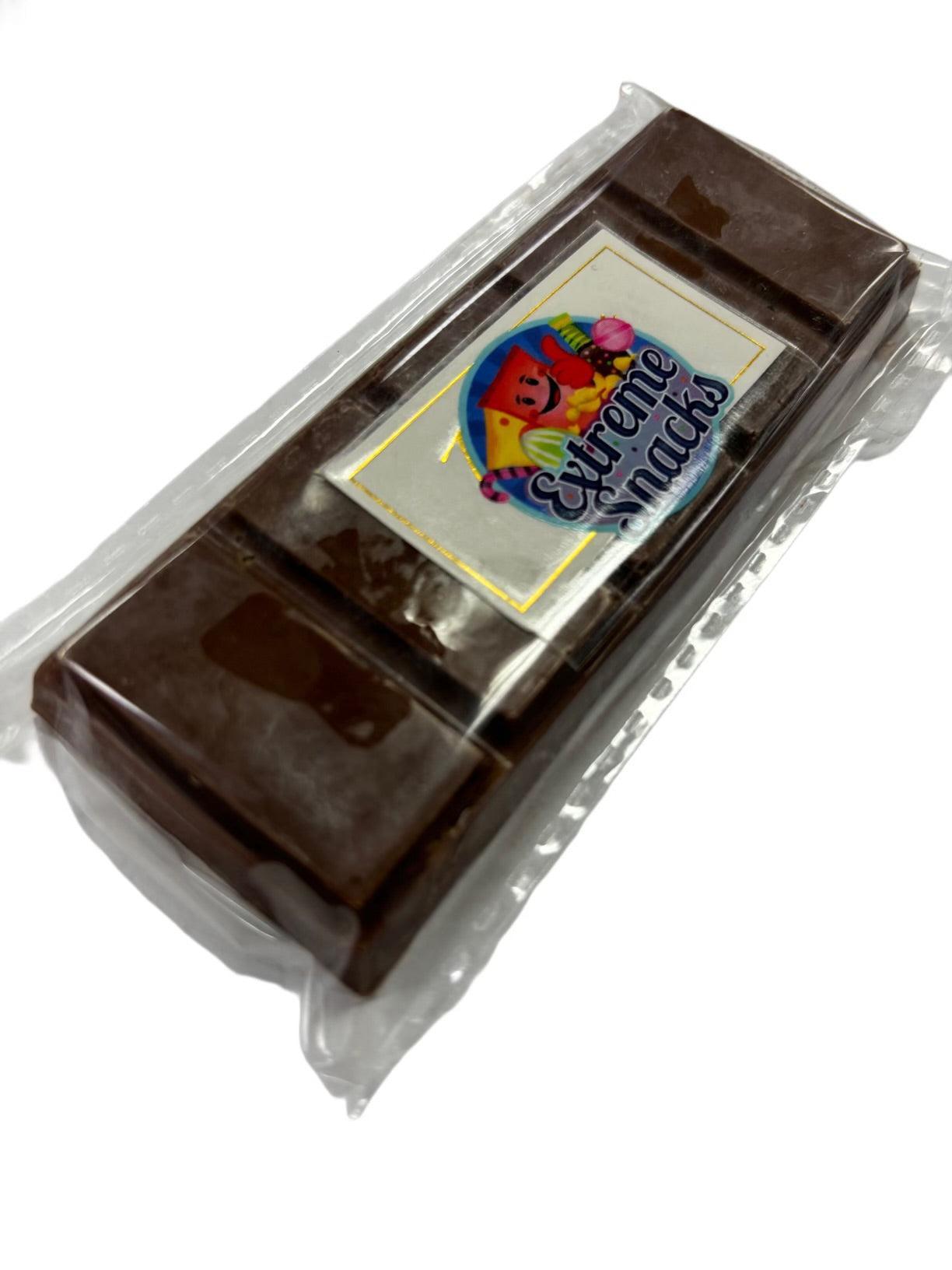 Extreme Snacks Trendy Dubai Pistachio Knafeh Chocolate Bar 60G