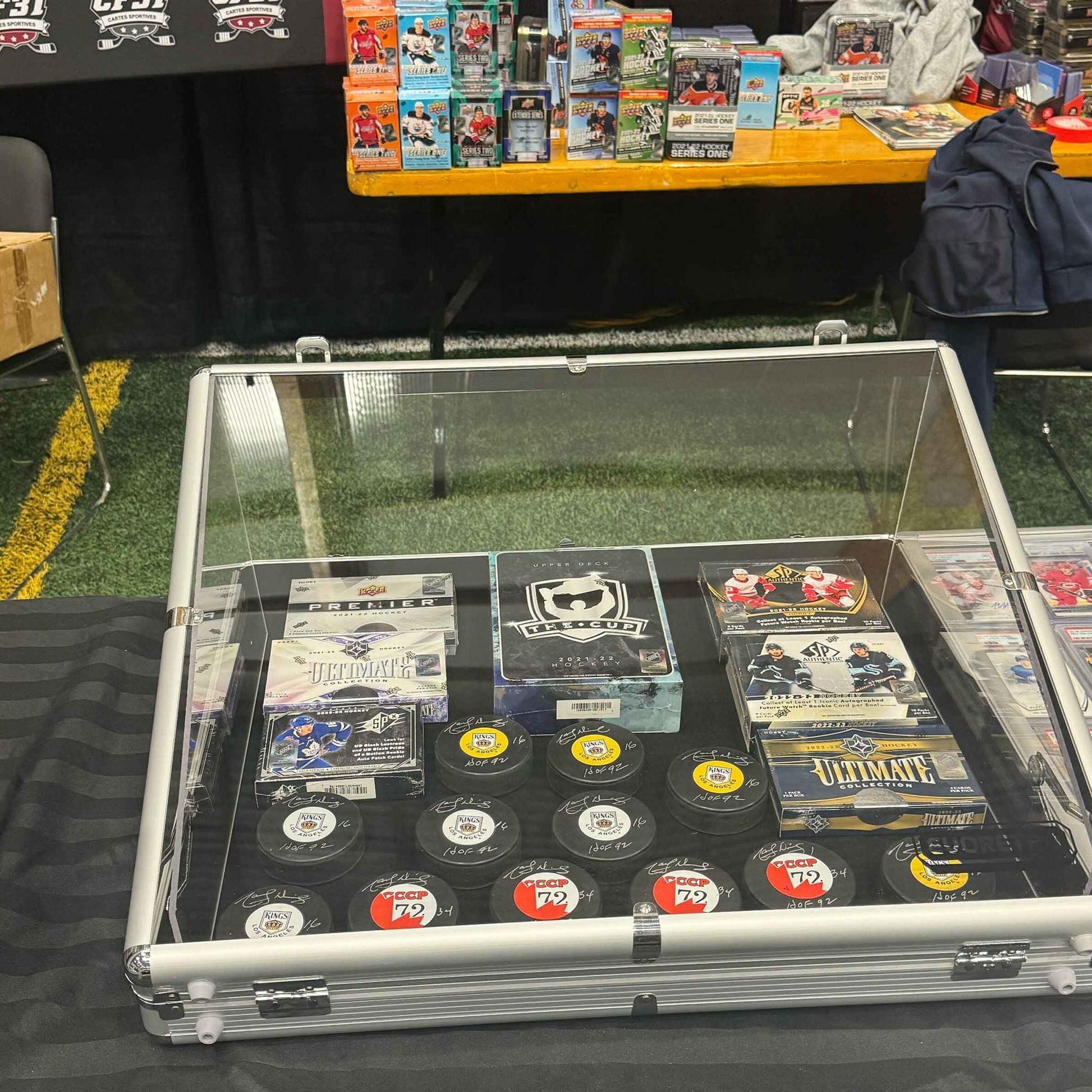 EVORETRO Aluminum Acrylic Clear Top Display Vendor Trade Show showcase - Jack Righteous