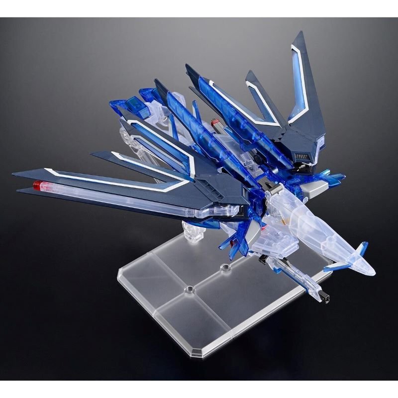 HG 1/144 Rising Freedom Gundam (Clear Color) - Jack Righteous