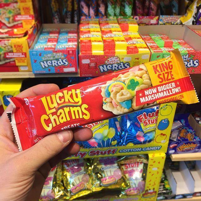 King Size Lucky Charms Treats Marshmallow Treat Bar