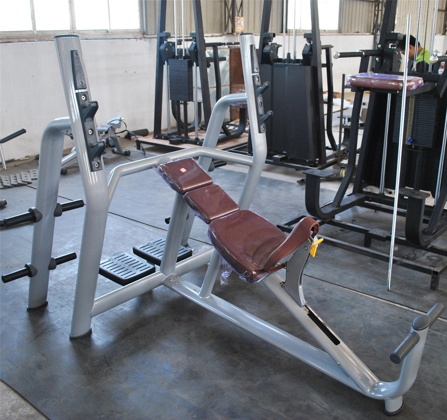 Olympic Incline Bench with Barbell Support, Spotter and Plate Holders (AN59) - Jack Righteous