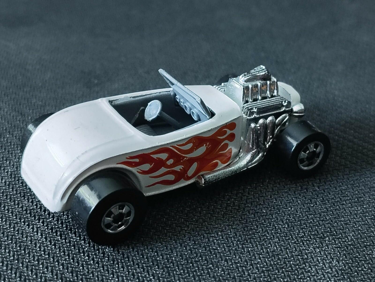 Hot Wheels Basic Car Mainlines