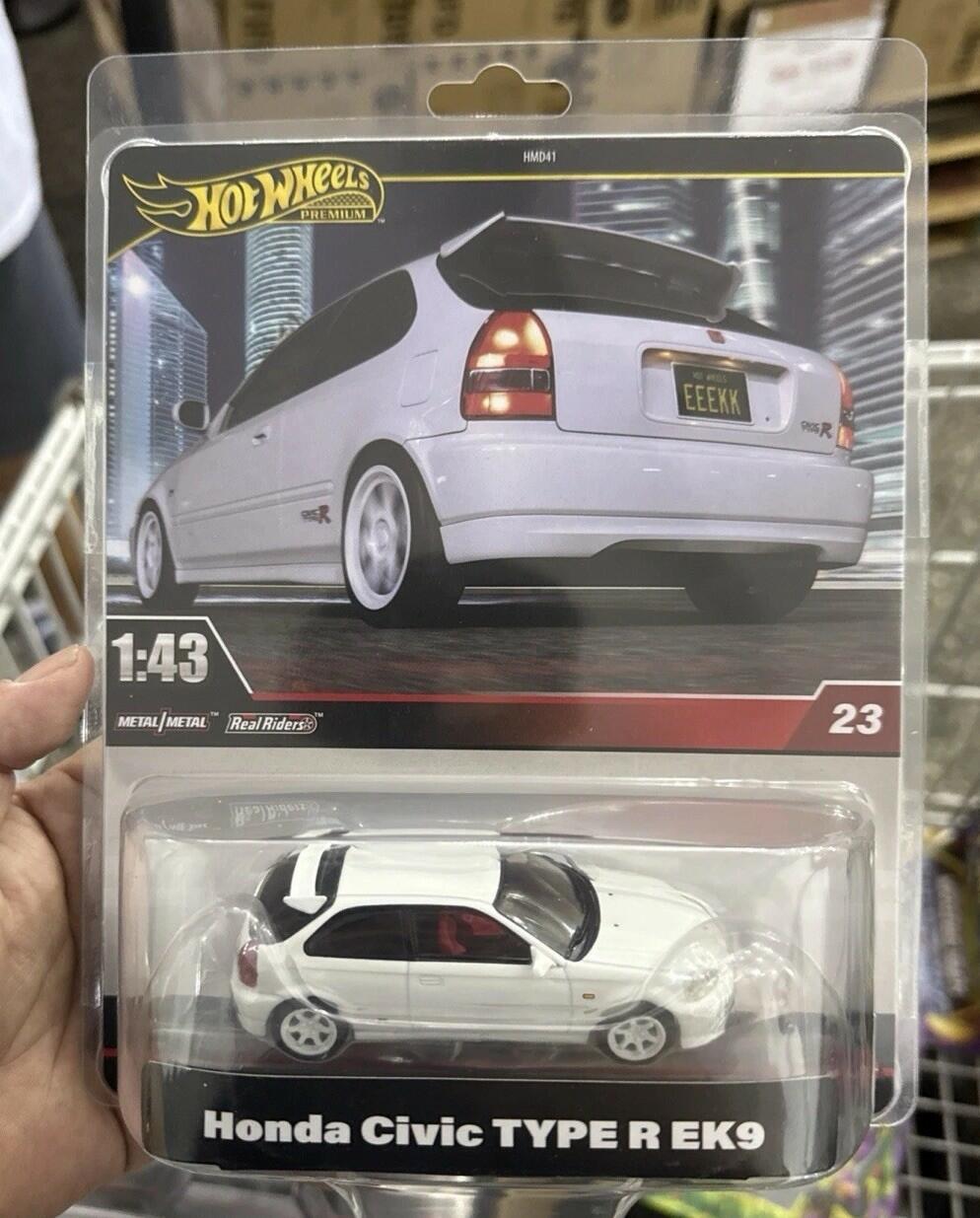 Hot Wheels Premium 1:43